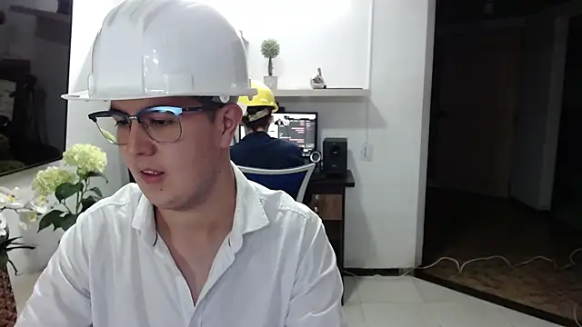 dylan_santiago_ (M young) - Show hard cock 🚀