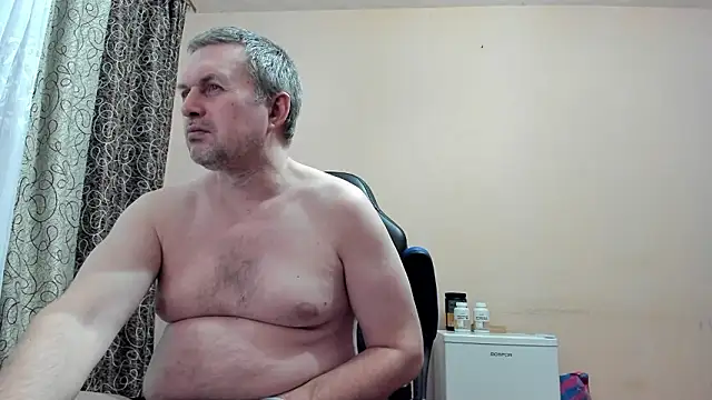 sanfrantsisko (Ask my age) - :kissing::heart::inlove: