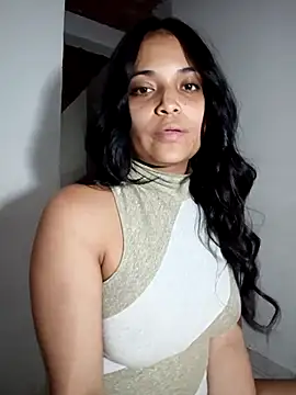 _estrellita_ - _Estrellita_'s free webcam - UK Sex Cams