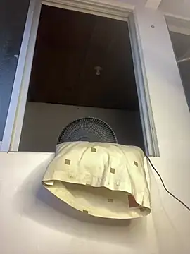 valeriah_7 (F teen) - Dildo in the pussy