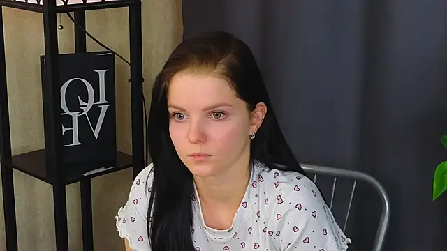 bunnydashk (F teen) - Tease with my top