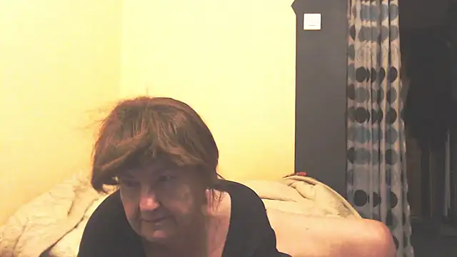 mioritahard (Ask my age) - Oil show