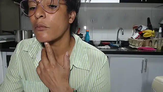 kateleyagrey (F mature) - 2026 a year full of surprises and fun