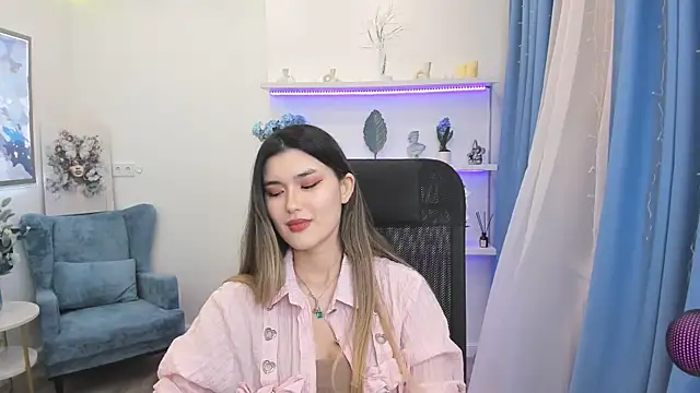 annetli - AnneTLi's free webcam - UK Sex Cams