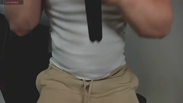 Findom_guy live cam screenshot male on Tip.show – Interactive Live Cam Shows