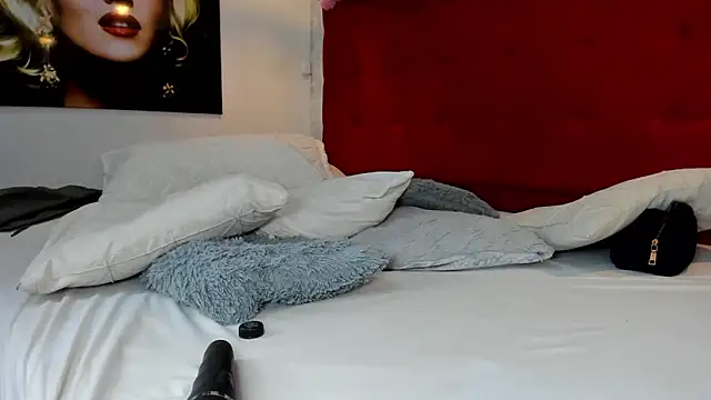 EmillyHarper_ webcam stripchat model stream image