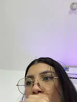 julietalcl (F young) - FLASH TITS + SLAP MY TITS