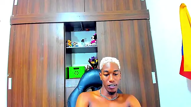 dreamastercum_ - Dreamastercum_'s free webcam - UK Sex Cams