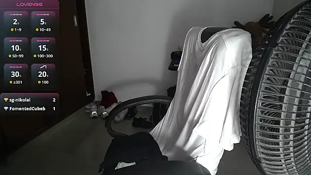 venelope1 (F teen) - doggy style red buttocks