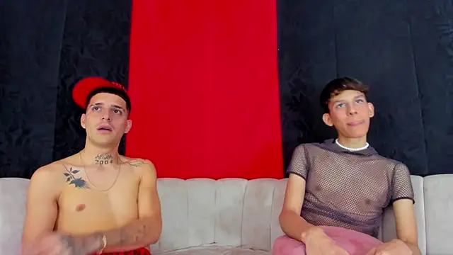 pleasure_boys_hot (G twink) - french kiss