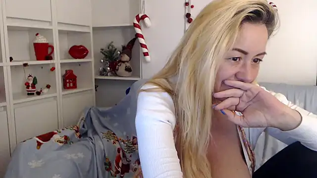 _karolynesyera_ - _karolynesyera_'s free webcam - UK Sex Cams