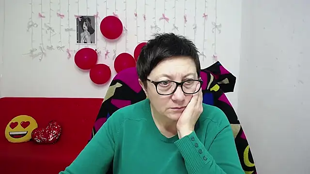 emilyl0ve - EmilyL0ve's free webcam - UK Sex Cams