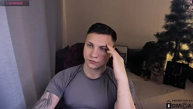 handsome_guy01 - Handsome_guy01's free webcam