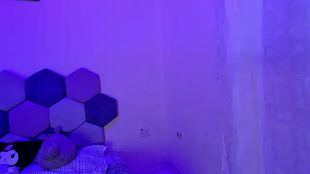 horny_tgn (F young) - TITS IN OIL