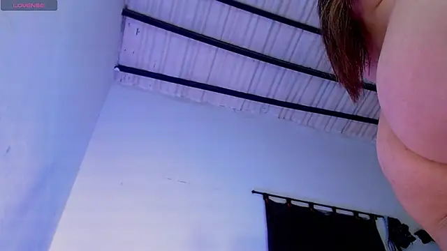 mara_alexia (F young) - squirt