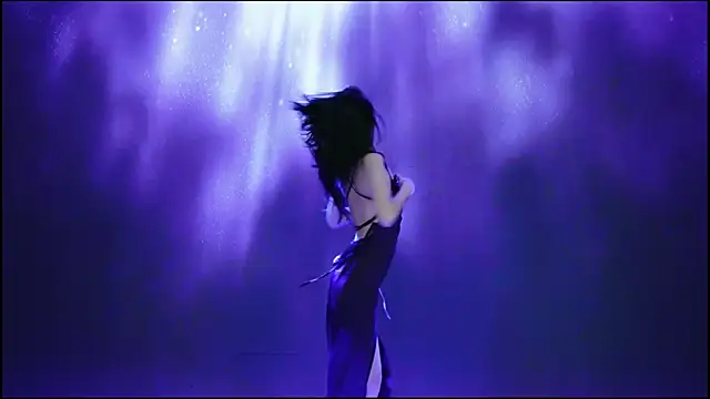 美女SoHo__club在线直播