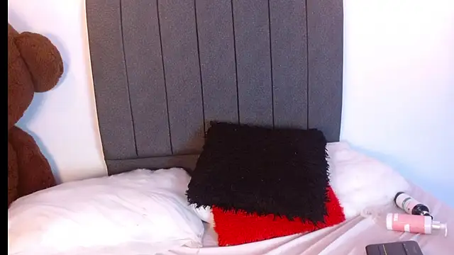 emadelacroix (F teen) - SQUIRT