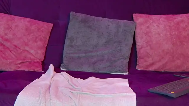 liam_sinclair (M twink) - 1 finger inside + masturbation 💦