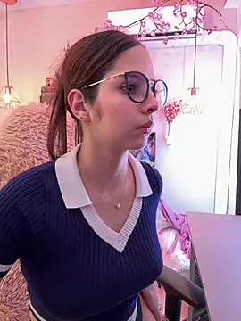 Webcam Model (Zoe_Bae) is live