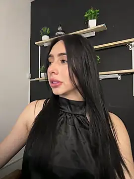 Webcam Model (isabella_jade)  is live.Free join now!