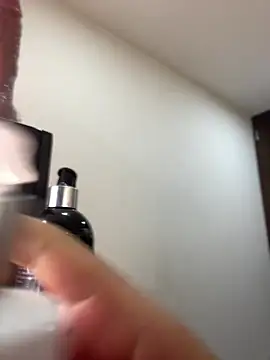 miajones21 (F young) - Mane me wet ( ticket squirt) 🤯