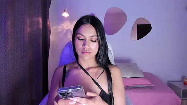 caroliina_saenz (F young) - finger  in my   culo