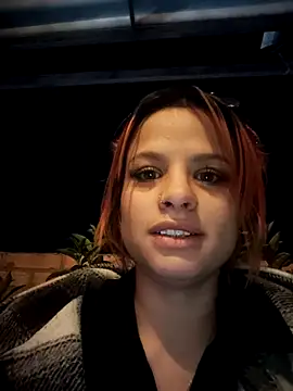 cataleya_16 (F young) - Naked undefcoat in bar + Squirt