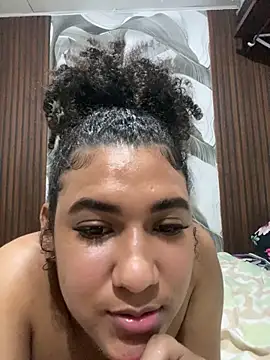 girardota_ofi (F young) - meter dedos en la boca