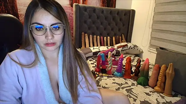 sofia23dirty (F young) - FUCK PUSSY  WITH FUCK MACHINE