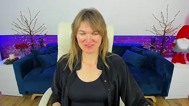 anabell_xxx (F milf) - striptease