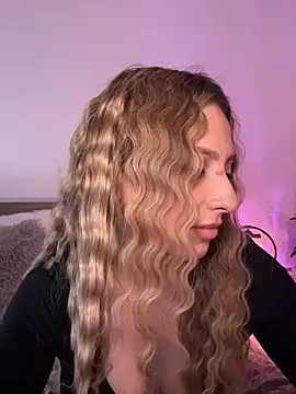 Webcam Model (Eva_Ryen)  is live.Free join now!