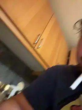 miguel910921 webcam stripchat model stream image