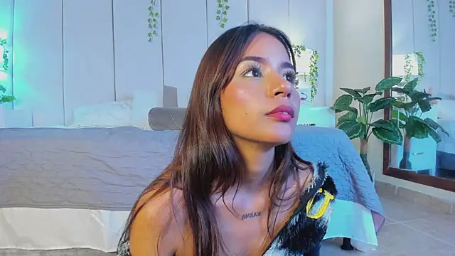 mia_rousse25 - Mia_rousse25's free webcam - UK Sex Cams