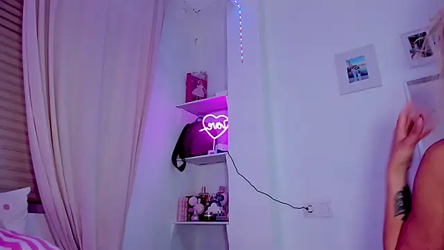 _viioletweekend_ (Ask my age) - Lets cum together bby