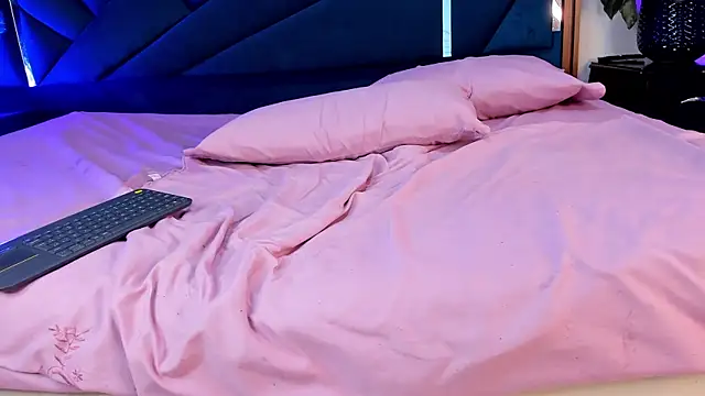 RossyAlvarez webcam stripchat model stream image