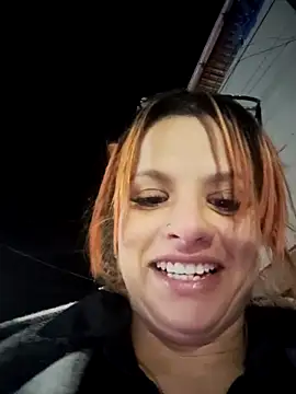 cataleya_16 (F young) - Naked undefcoat in bar + Squirt