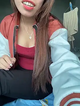 nhinhi-sexy - Nhinhi-sexy's free webcam