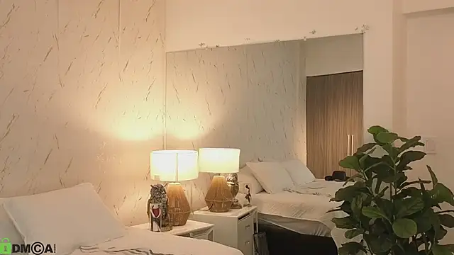 ava_blue (F young) - FUCK PUSSY + BIG SQUIRT IN TICKET SHOW