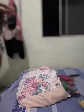 unanena (F milf) - Gozar com consolo/ make cum gildo