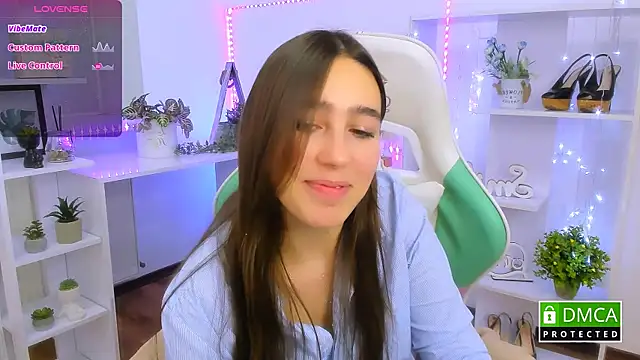 _eliizabeth_ - _Eliizabeth_'s free webcam - UK Sex Cams