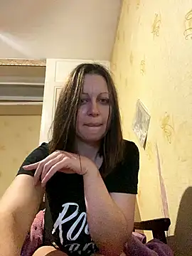 titana999 - Titana999's free webcam - UK Sex Cams