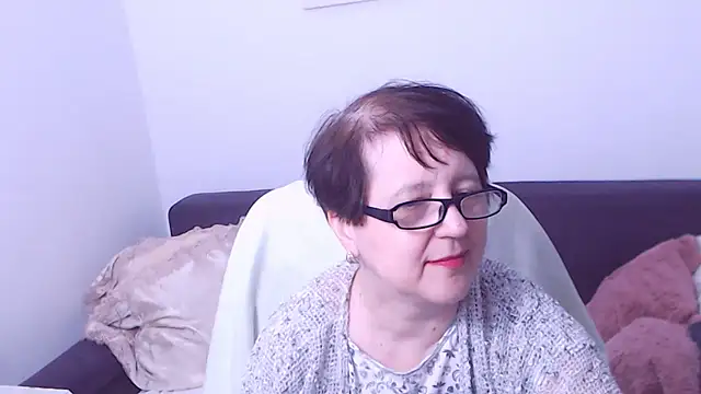 christarose (F mature) - dance monkey,naked