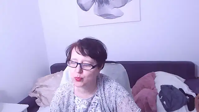 christarose (F mature) - dance monkey,naked