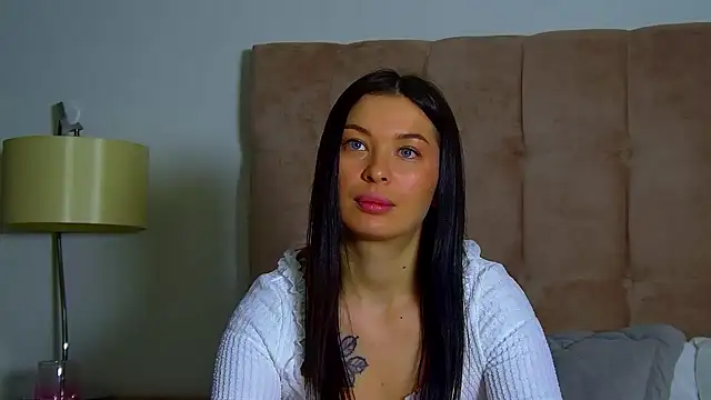 AlexandraBloom webcam