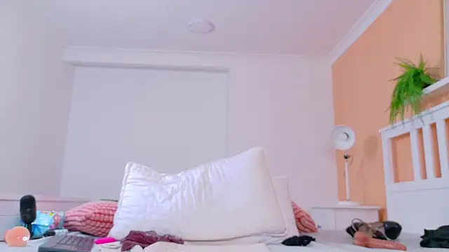 SeleneGibson__ webcam