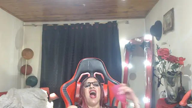 AlexaBigBoobss webcam