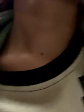 camiteasex_ (Ask my age) - REMOVE TOP IN PUBLIC 👀💦🙈