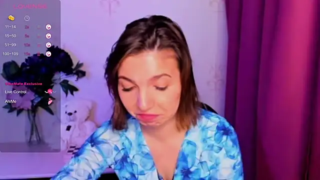 KindHazelHere_ webcam