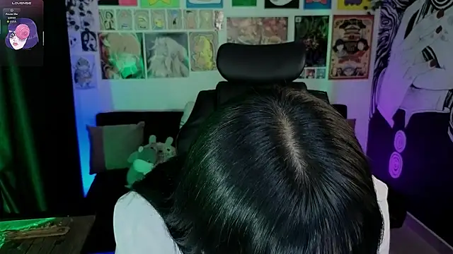 Webcam Model (Yuhwan_)  is live.Free join now!