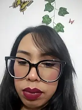 Izzy_69_Ilove webcam